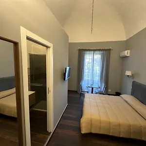 Palazzo Fischetti Bed and breakfast
